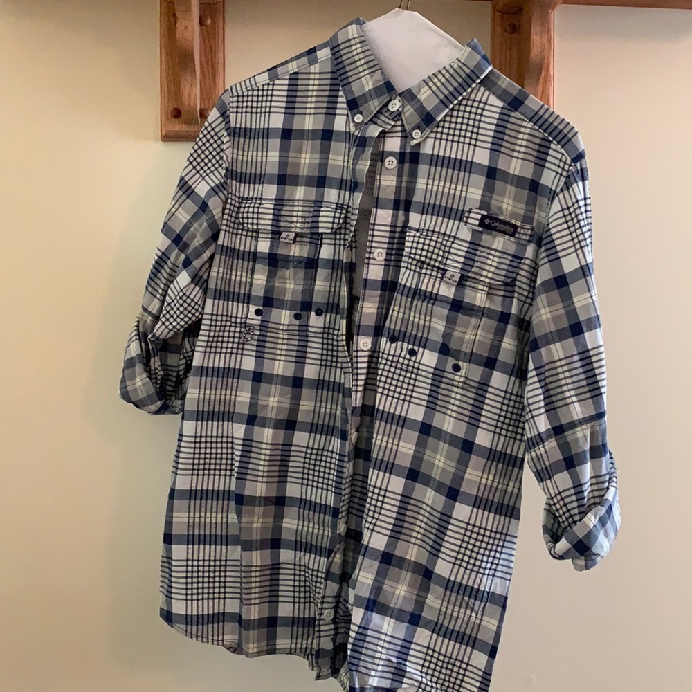 Columbia fishing shirt